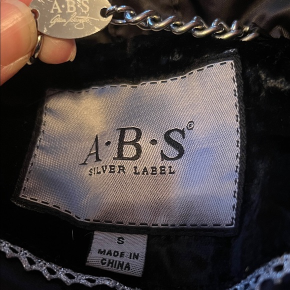 Like new Elegant A.B.S. Silver label Black Puffer Jacket - Picture 2 of 16